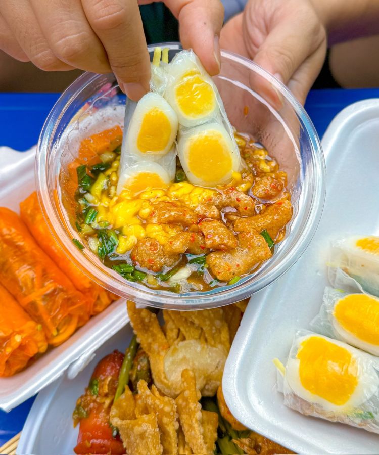 Ăn vặt Tú Hiệu Trưởng - Quận 10