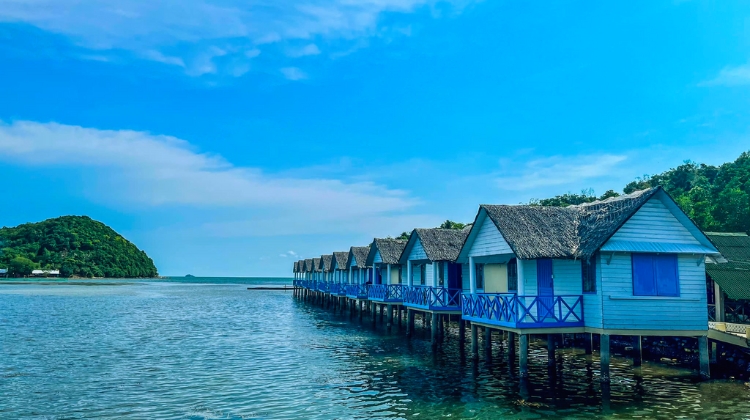 Ba Hòn Đầm