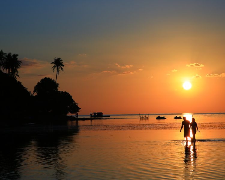 Ngắm bình minh và hoàng hôn