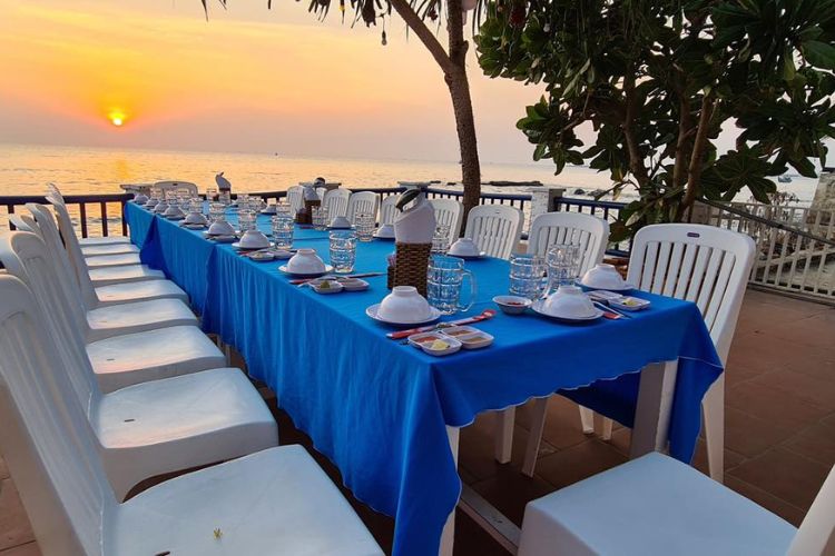 Nhà hàng hải sản ven biển Anh Dương, Phú Quốc