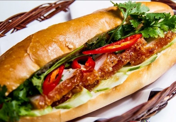 Bánh mì heo quay Minh Thu Hội An