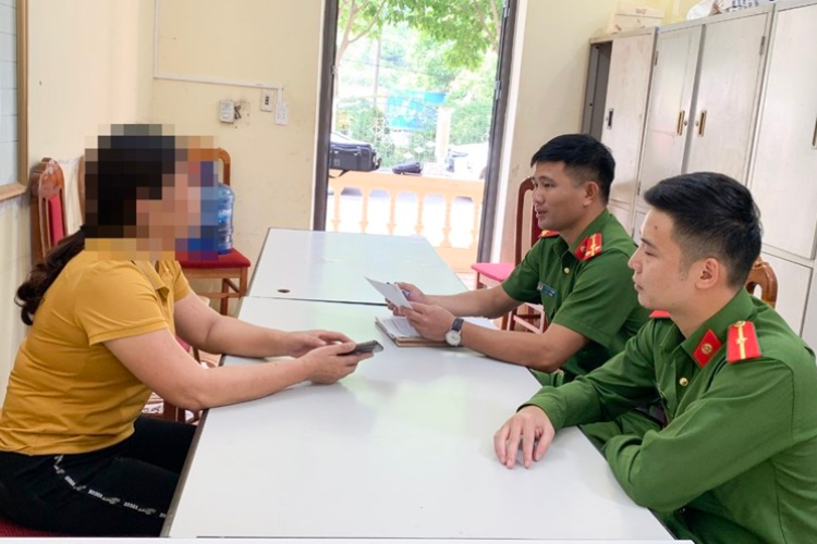 Bị lừa vay tiền qua app phải làm sao? - Trình báo cho cơ quan có thẩm quyền