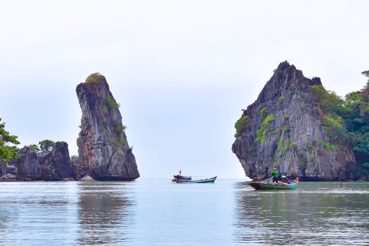 Hòn Phụ Tử Hà Tiên