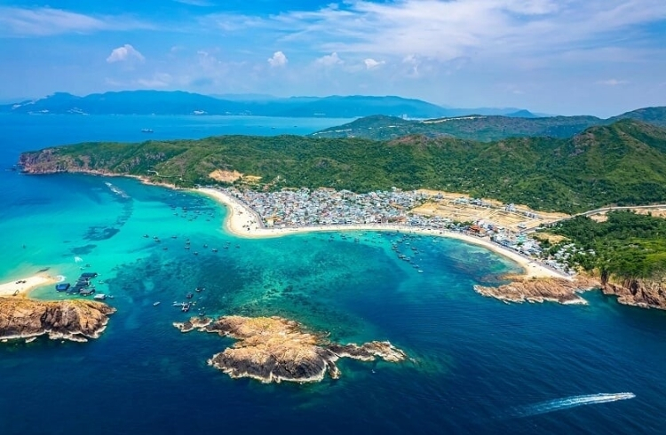 Đường bờ biển Quy Nhơn
