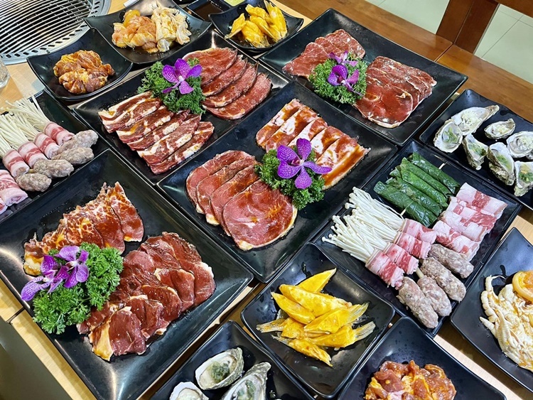 Trải nghiệm buffet Hàn Quốc tại Cung Đình BBQ Buffet 