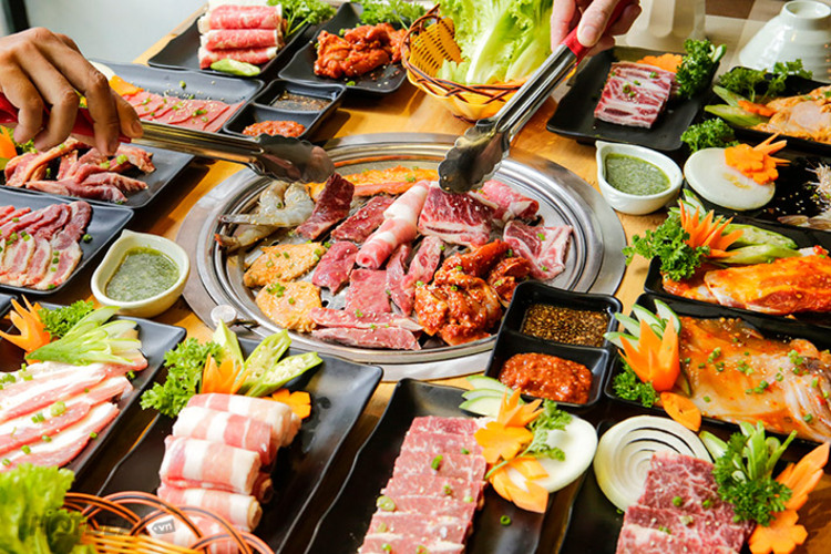Taka BBQ là địa chỉ quen thuộc được nhiều bạn yêu thích buffet nướng ở TP.HCM 