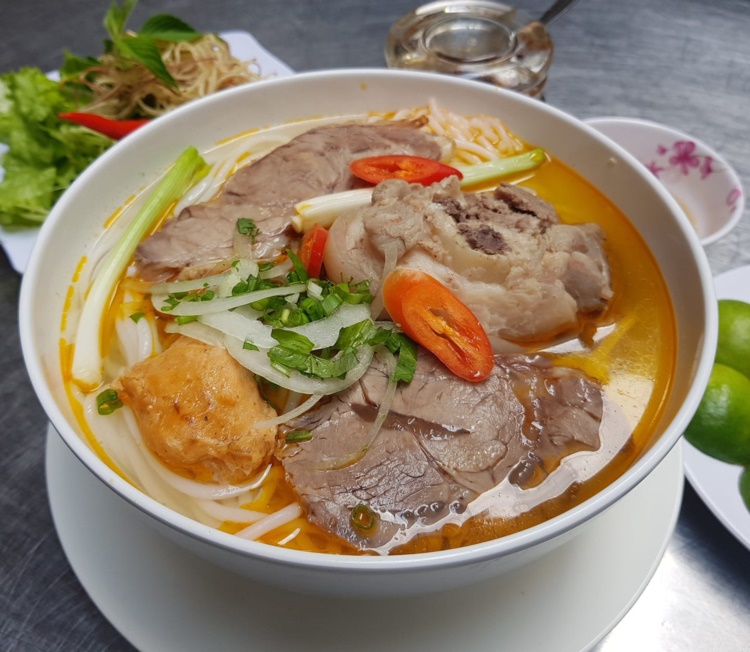 Bún bò Huế Hạnh