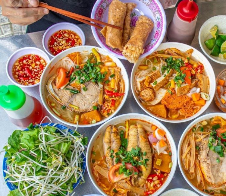 Bún chả cá gia truyền Dì Tấm cơ sở 4