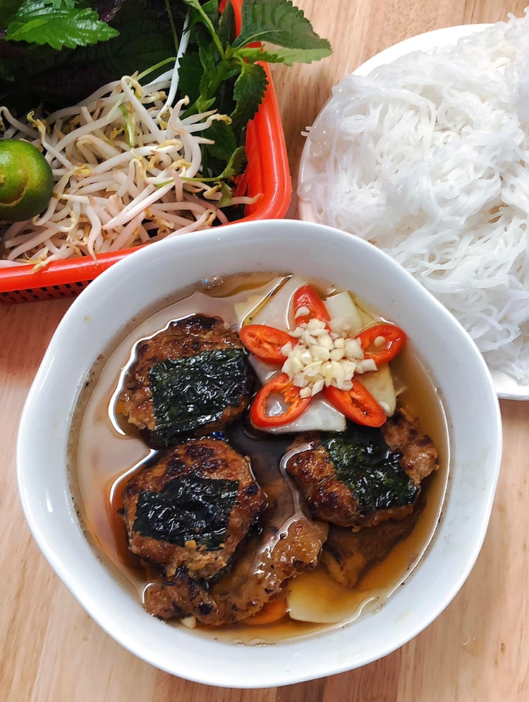 Bún chả Sinh Từ