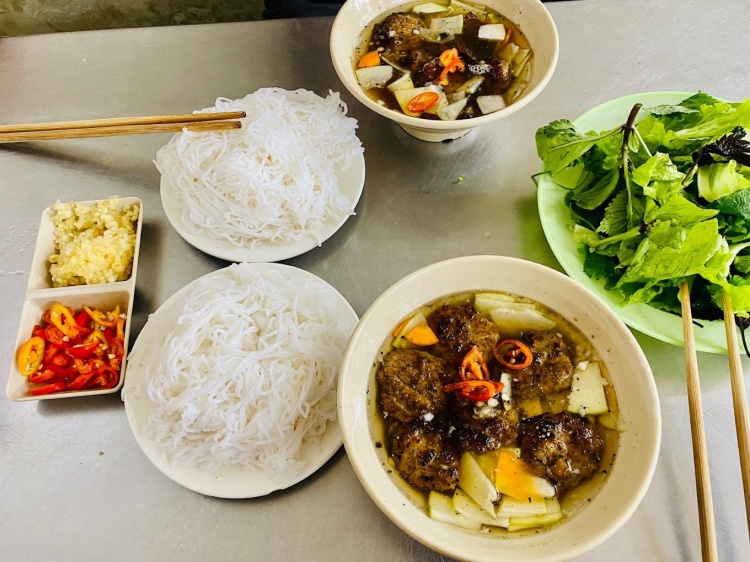 Quán bún chả Hà Nội