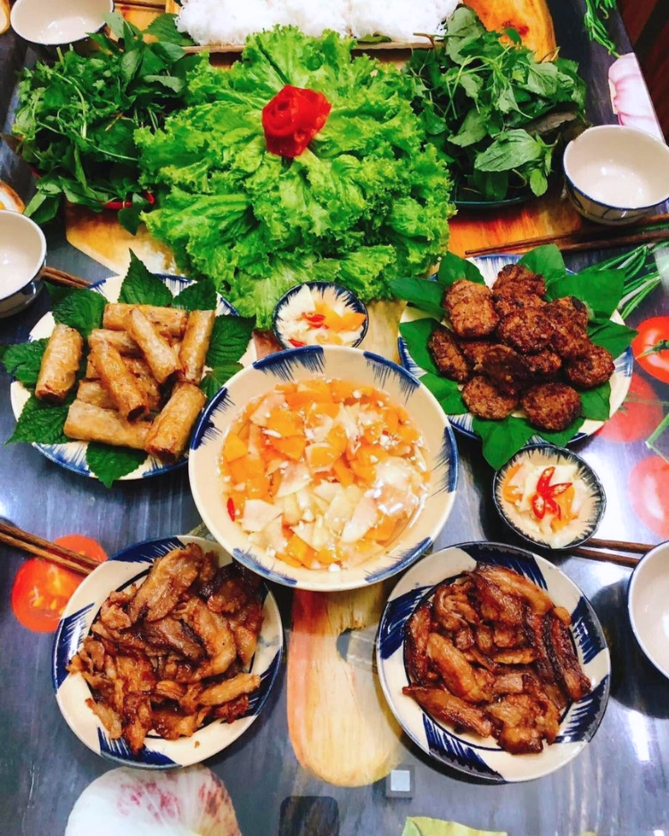 Cổ Ngư Quán - Bún Chả Hà Nội
