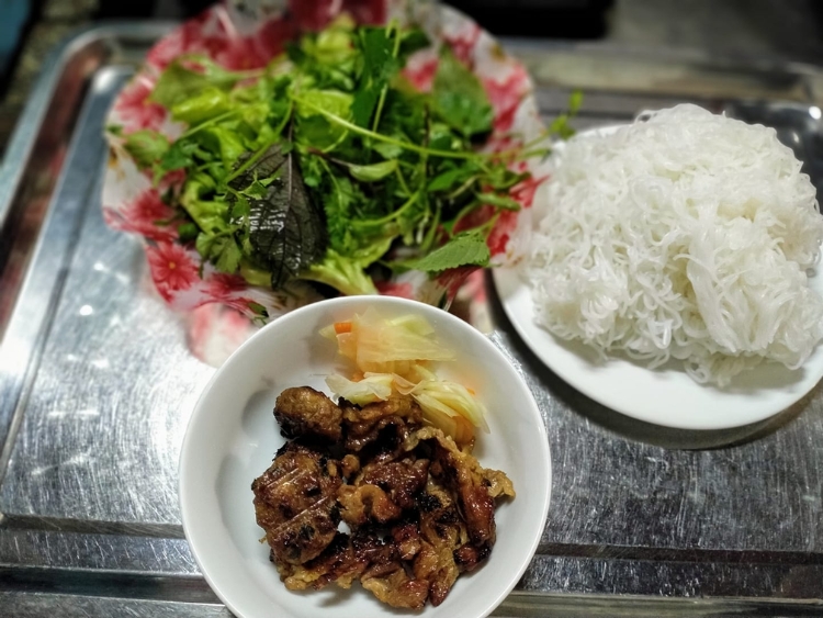 Bún Chả Ba Cô Tiên
