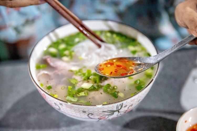 Bún quậy Hạnh Nhung (Phú Quốc)