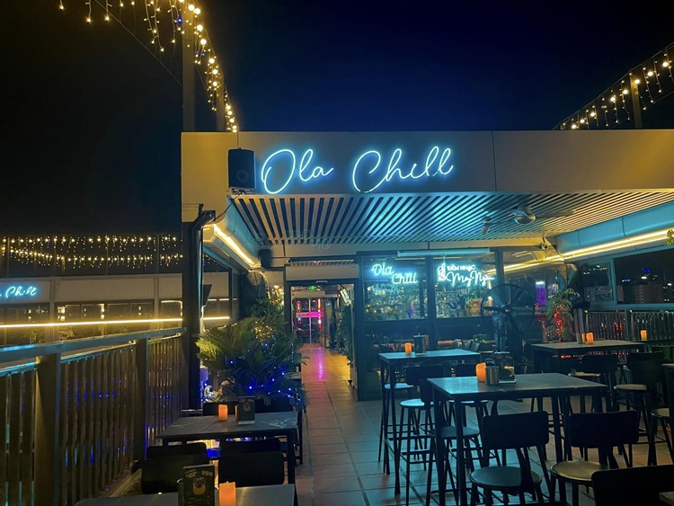 Ola Chill Rooftop Café & Cuisine