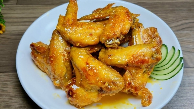 Gà chiên bơ tỏi