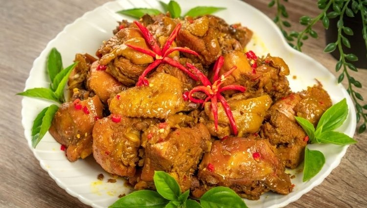 Gà kho sả ớt
