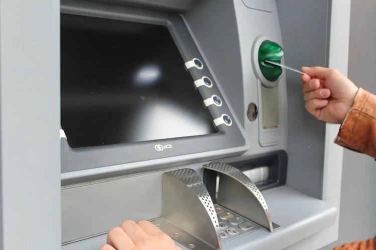 Kích hoạt thẻ ATM mới