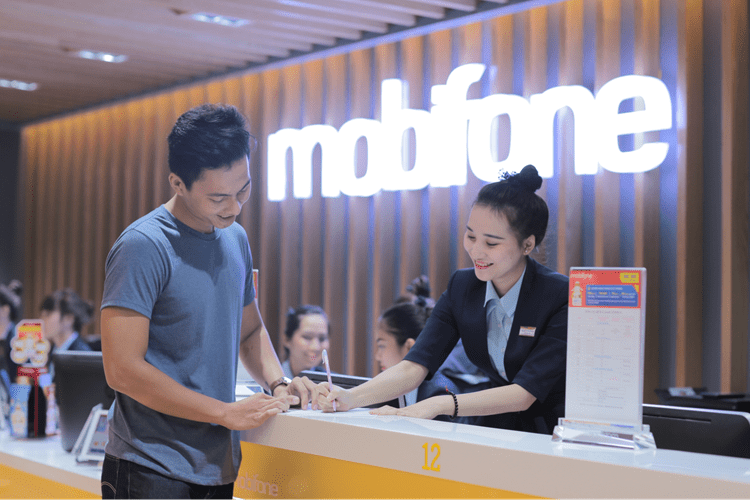 Mua thẻ cào MobiFone tại cửa hàng