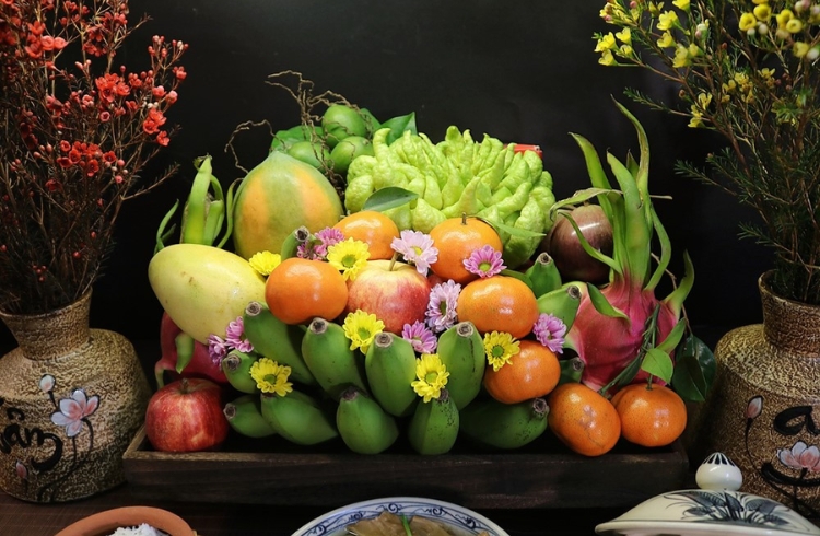 Cách bày mâm ngũ quả thu hút tài lộc