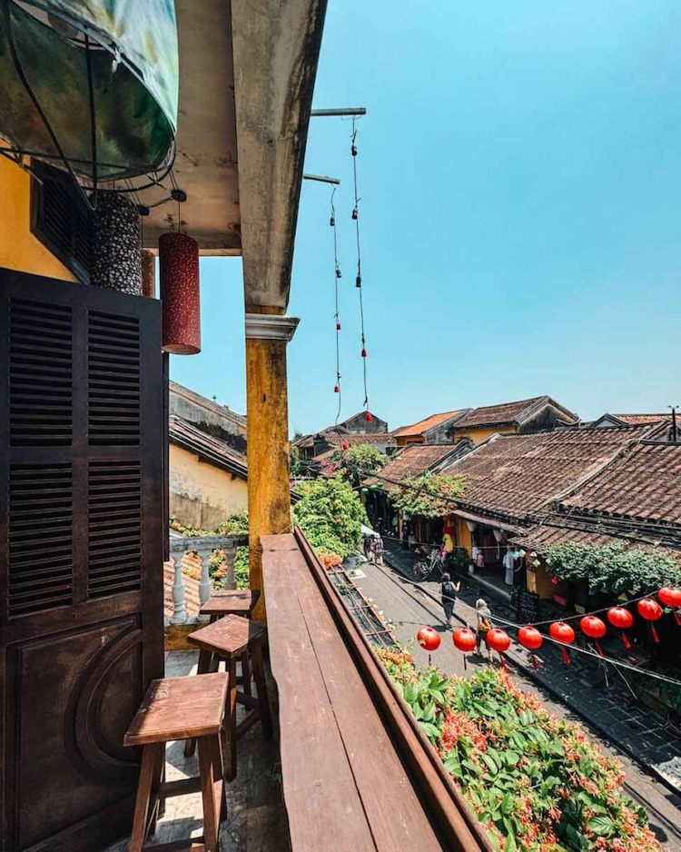 Mê Hội An Rooftop Coffee & Kitchen