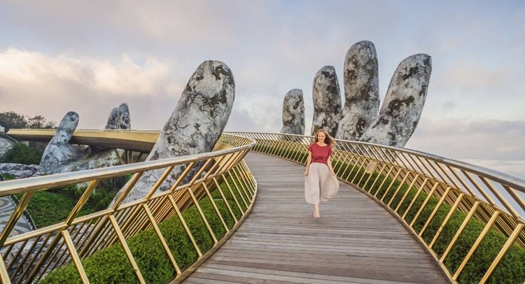 Kiến trúc độc đáo Cầu Vàng Đà Nẵng