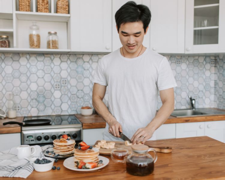 Chán quá thì làm gì ở nhà?