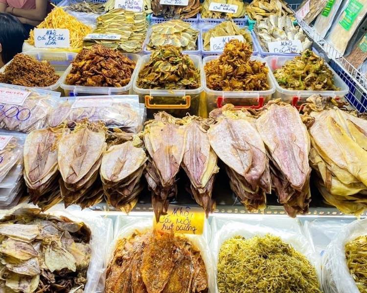 Hải sản khô tại chợ đêm Phú Quốc