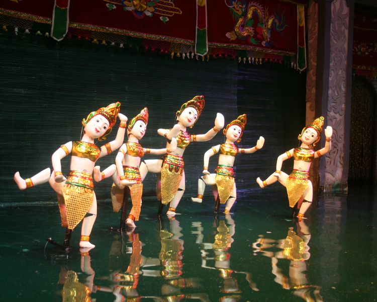 Nhà hát múa rối nước đảo ngọc