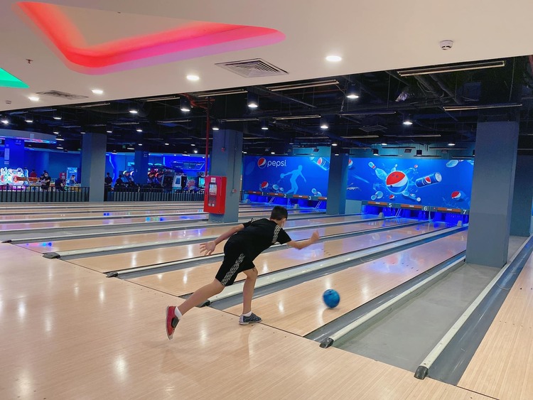 Địa chỉ chơi bowling Hà Nội