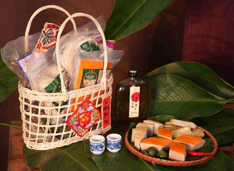 Giỏ quà Tết tặng bạn thân