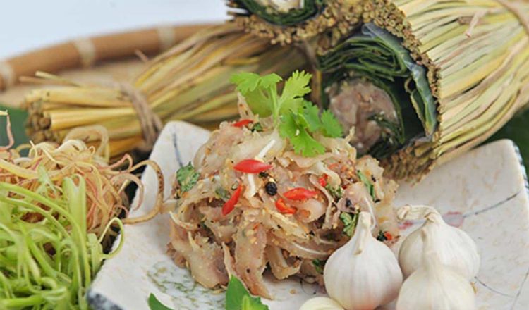Nem tré là món đặc sản độc đáo tại Đà Nẵng