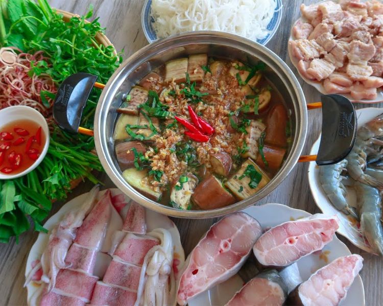 Lẩu mắm cá linh