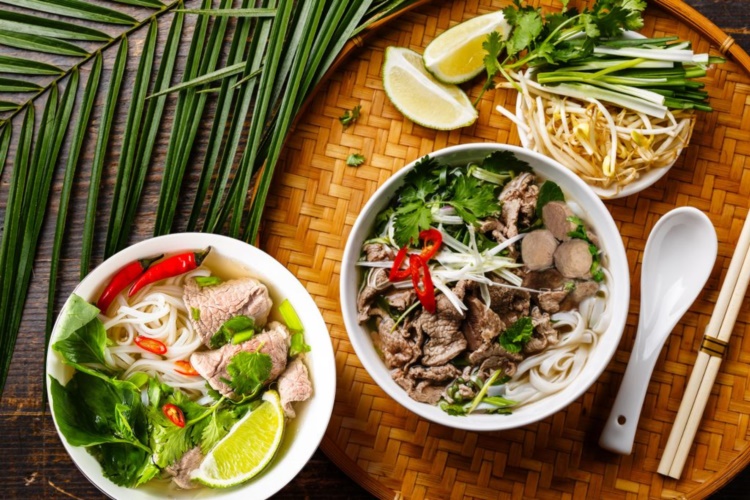 Phở - Đặc sản Hà Nội chuẩn vị