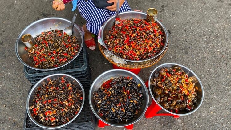 Ốc hút Huế
