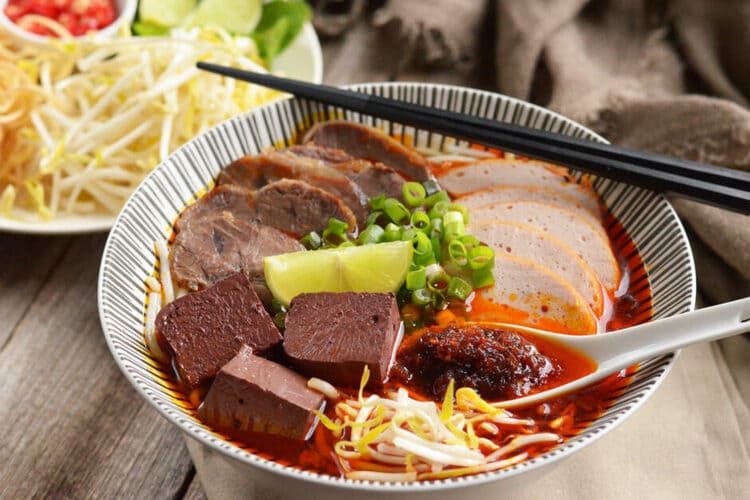 Bún bò Huế