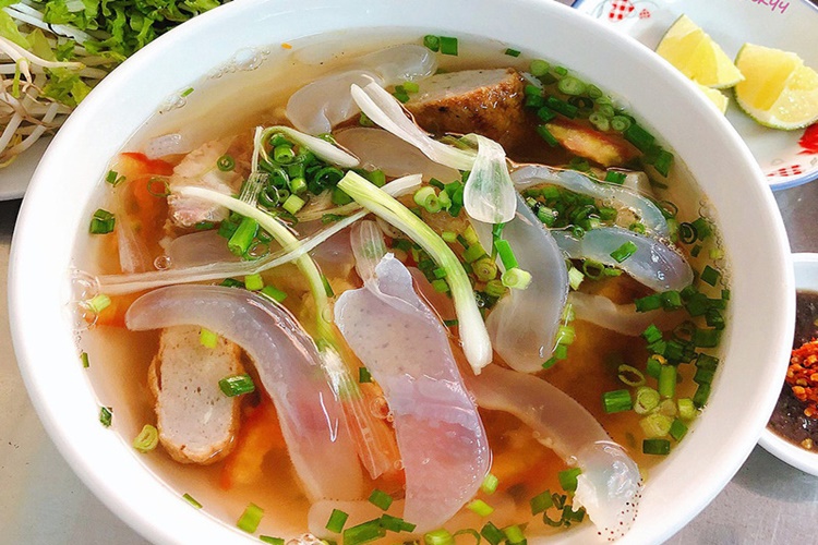 Bún sứa