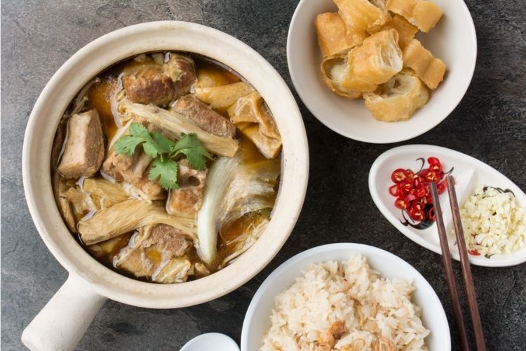Bak Kut Teh (Súp xương sườn heo)