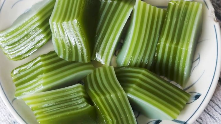 Bánh da lợn lá dứa