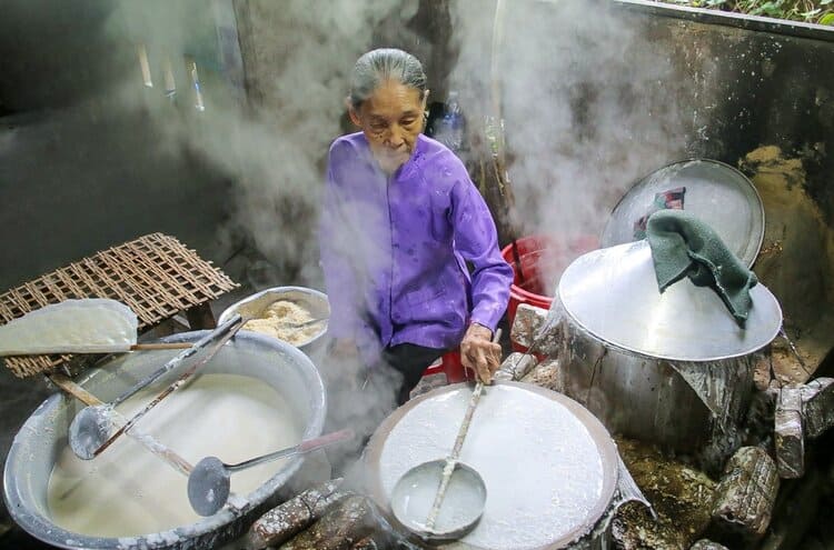 Làng bánh tráng Túy Loan