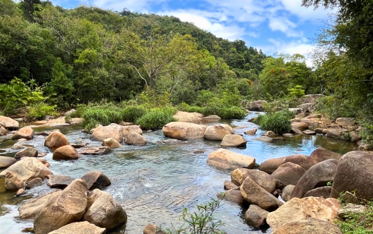 Khu du lịch Ba Hồ