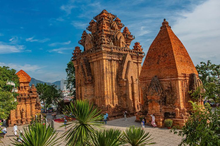 Tháp Bà Ponagar