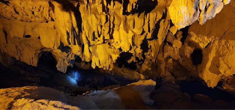 Động Ngườm Ngao