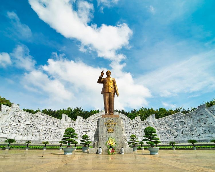 Quảng trường Đại Đoàn Kết