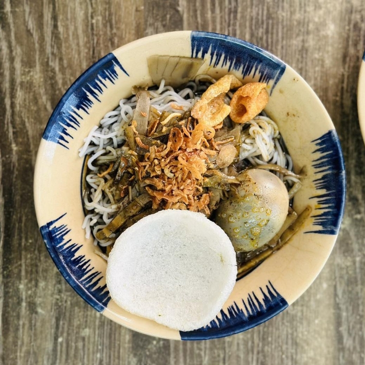 Bún cua thối