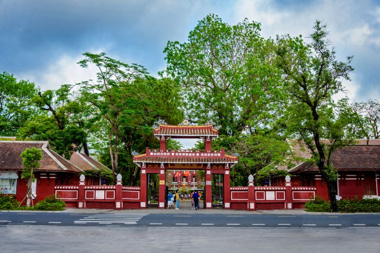 Trường Quốc Học Huế
