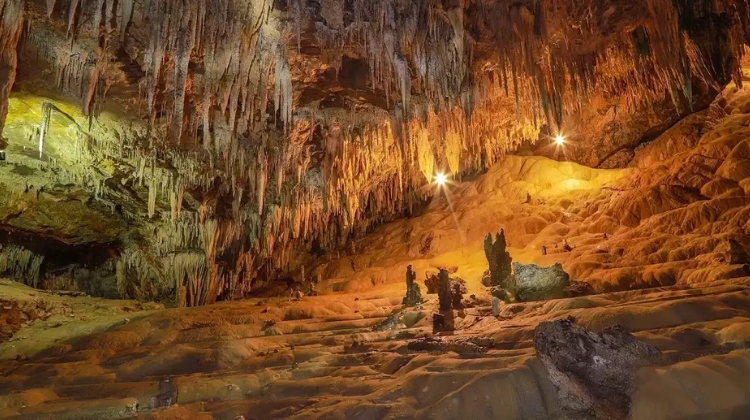 Quần thể hang động Pu Sam Cáp