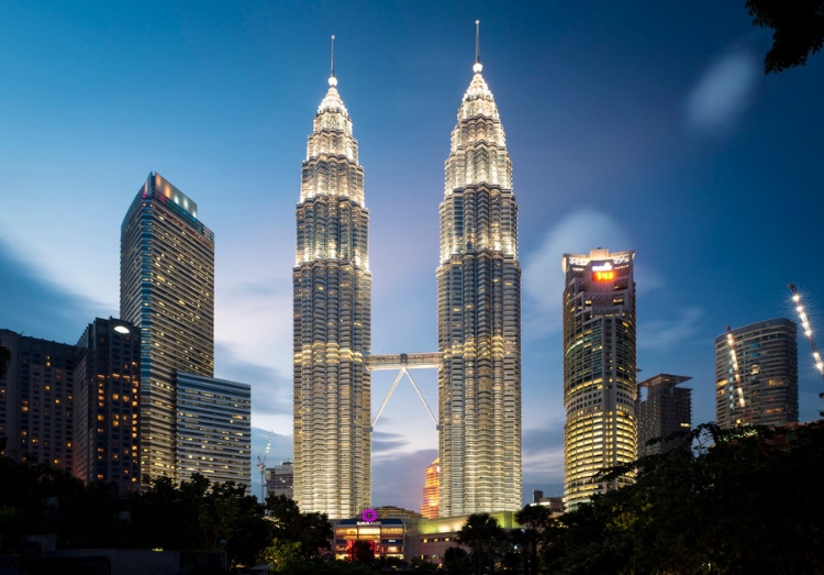 Tháp đôi Petronas - Biểu tượng của Malaysia