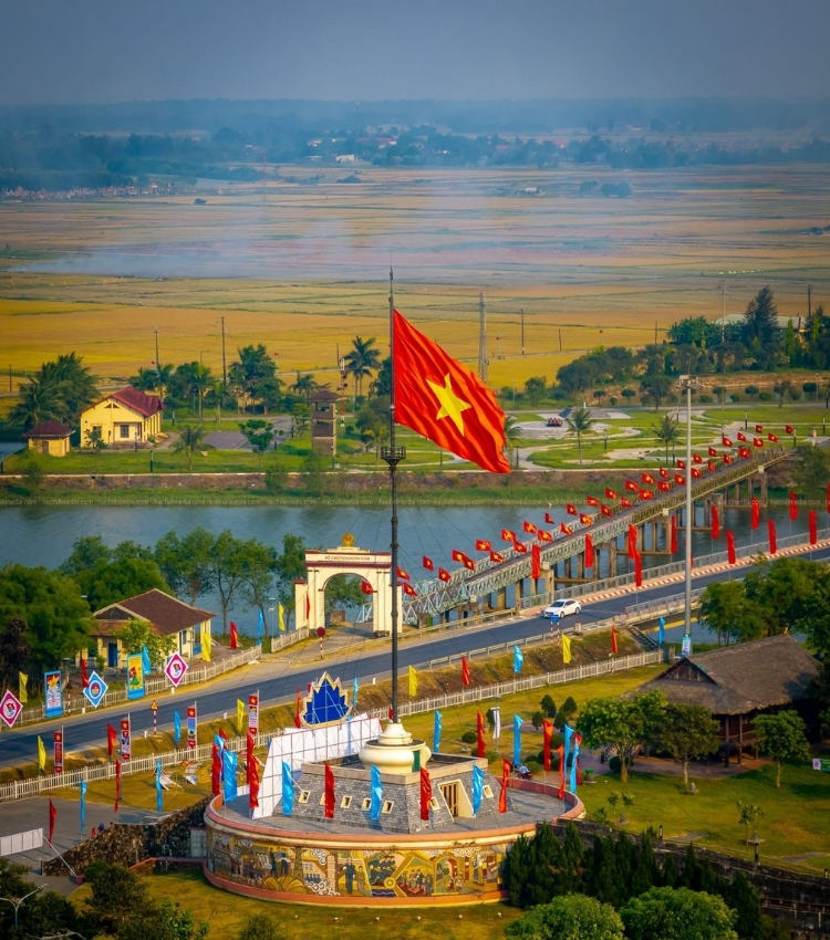 Cầu Hiền Lương - sông Bến Hải