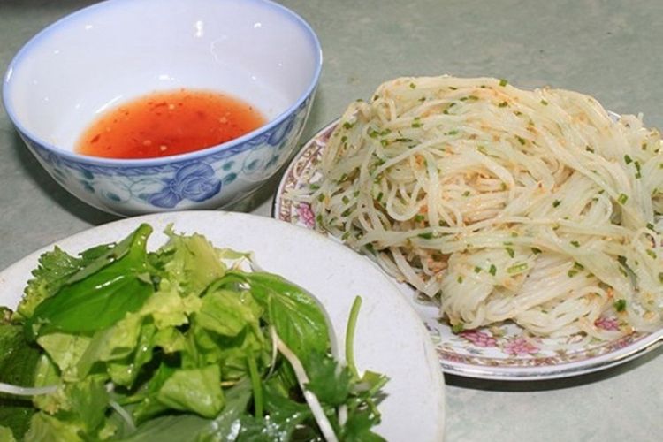 Đặc sản Quy Nhơn - Bánh dây