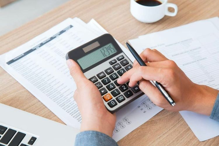 Cách tính dư nợ tín dụng giúp bạn dễ dàng nắm bắt tổng số tiền mình đang vay và cần thanh toán.